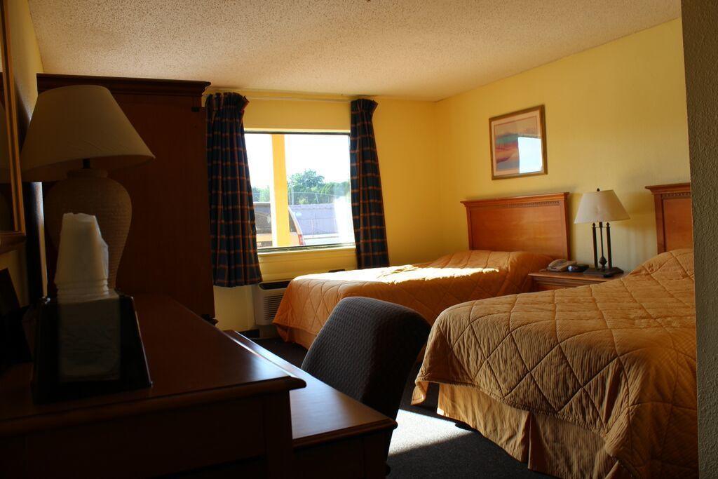 Park Hill Inn And Suites Oklahoma City Exteriör bild