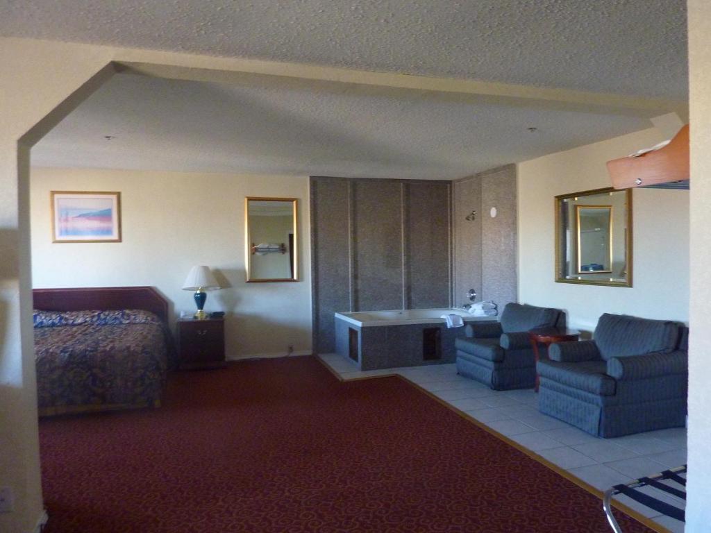 Park Hill Inn And Suites Oklahoma City Exteriör bild