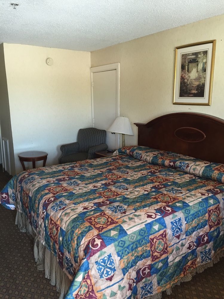 Park Hill Inn And Suites Oklahoma City Exteriör bild